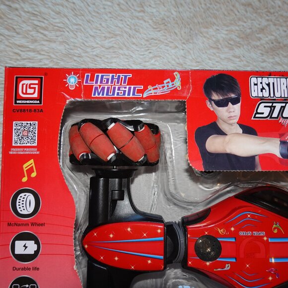 Red Gesture Sensing Traverse Crab Dancing Stunt Car with Lights, Music - Picture 6 of 14